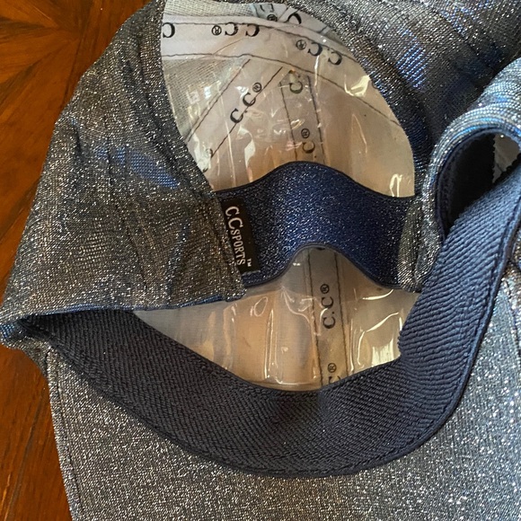 NWT CC🔥Stylish Blue Sparkle Cap - Picture 4 of 4